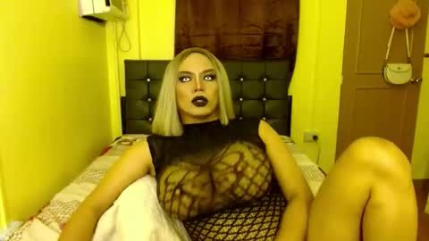 HUGECOCK online show from May 5, 6:36 pm