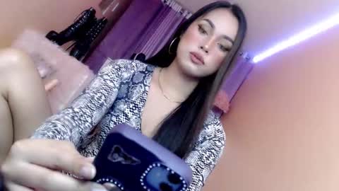 1miracle_tranny online show from November 25, 2:57 am