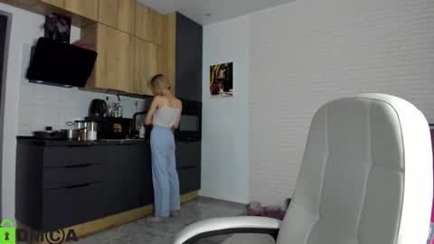 Gaylord online show from September 25, 9:38 am