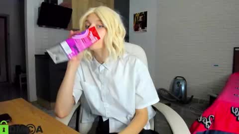 Gaylord online show from September 26, 9:39 am