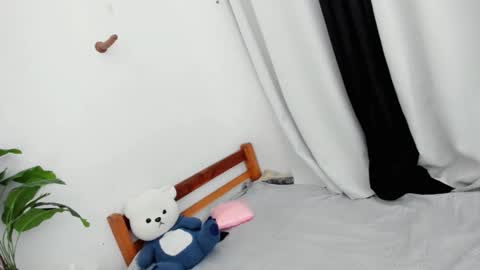 Thea online show from December 20, 8:31 am