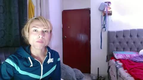 _azalea_65 online show from February 3, 5:05 am