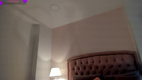 cailyn  online show from April 10, 11:32 pm