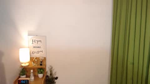 Kylie online show from February 27, 11:27 am