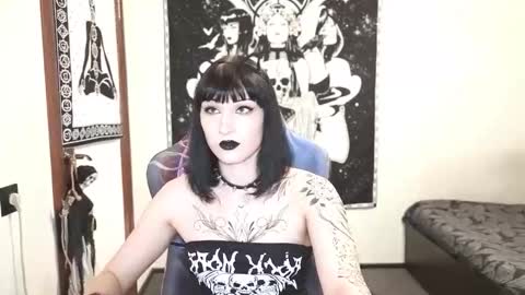 Snapshot of _millisi_ chatting on October 26, 10:17 pm Millisi online show from October 26, 10:17 pm