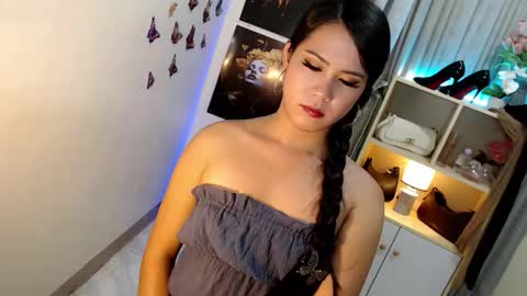 _mysticdoll_ online show from February 13, 1:56 am