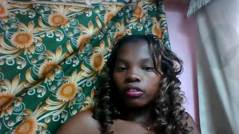 aadienne online show from July 6, 6:42 am