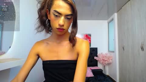 Abigail online show from February 6, 3:50 pm