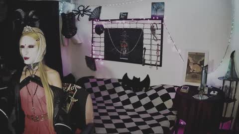 Mistic witch online show from February 6, 2:55 am