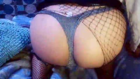 Snapshot of aless_lorraines chatting on October 18, 1:37 pm aless_lorraines online show from October 18, 1:37 pm