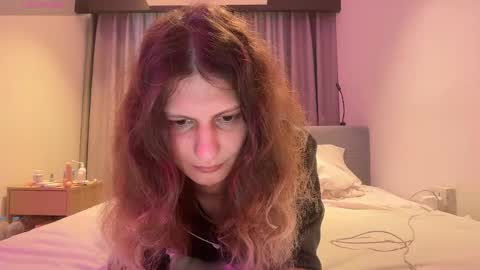 AlicePinkhead online show from May 4, 8:41 am