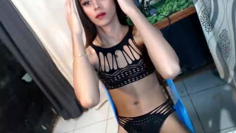 aliexagrey online show from April 1, 1:41 pm