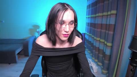 Alison online show from February 12, 8:59 pm