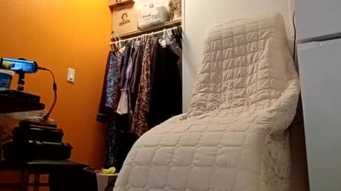 Stormy Day  online show from February 2, 4:06 pm