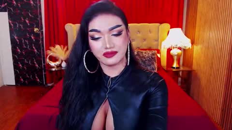 Alura Jhenson online show from October 28, 10:51 pm