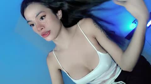 Snapshot of amayahugecock69 chatting on January 12, 10:12 am Annika 25yrs old online show from January 12, 10:12 am