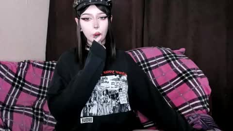 Amelia online show from April 9, 6:19 am