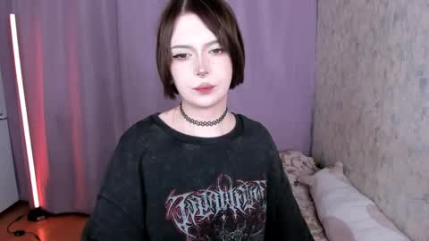 Amelia online show from June 1, 1:13 pm