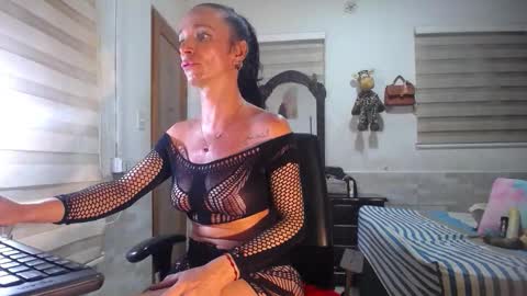 andrea ospina1 online show from October 29, 4:16 pm