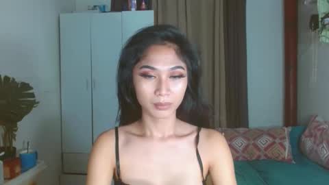 Snapshot of angela_mccollins chatting on February 10, 9:36 pm angela online show from February 10, 9:36 pm