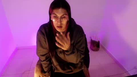 angele online show from March 14, 7:28 pm