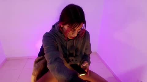 angele online show from March 18, 6:29 pm