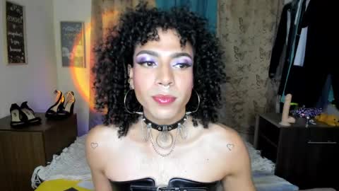 angelwhitte online show from April 26, 2:31 am