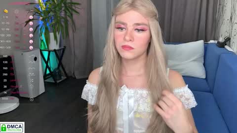 anjalin_sososok online show from December 2, 4:37 am