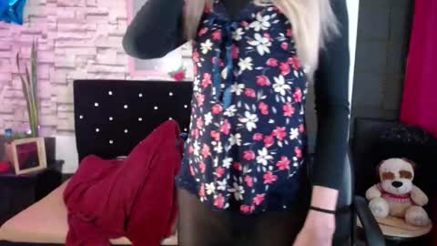 Anne online show from October 2, 5:19 am