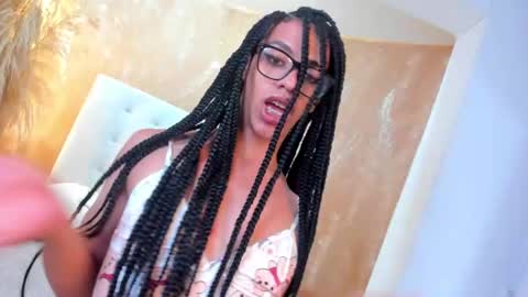 aprill_fox online show from March 6, 3:53 am