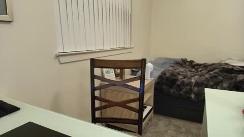 Arianna Sinz online show from December 5, 1:43 am