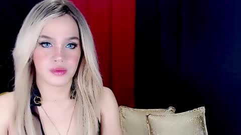 ARIANNE CUMS  online show from March 12, 9:55 am