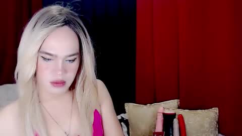 ARIANNE CUMS  online show from October 25, 8:31 am