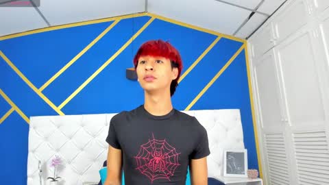 ARIEL VILLA online show from March 6, 1:53 am