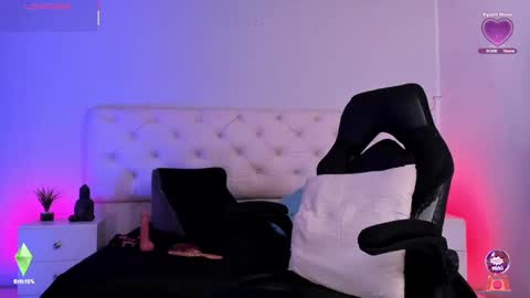 Aron cruz  online show from September 26, 1:52 pm