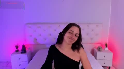 Aron cruz  online show from October 15, 1:44 pm