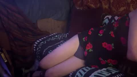 Snapshot of ashmomo chatting on October 29, 8:23 am ashmomo online show from October 29, 8:23 am