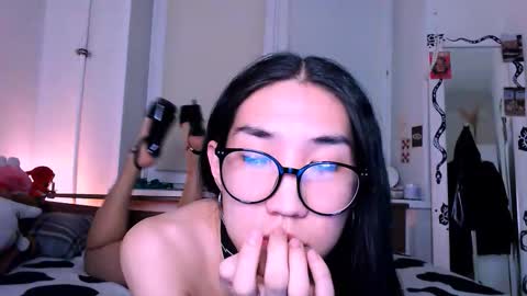 Kim online show from February 9, 10:49 pm