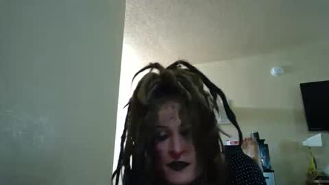 Kali Mah The Divine Adjacent online show from November 15, 6:11 am