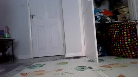 yoursissy online show from July 5, 4:19 am