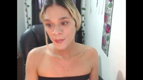 AURORA online show from October 22, 8:23 pm