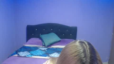 valentina online show from April 1, 4:14 am