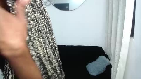 bella_fox723 online show from February 2, 9:36 pm