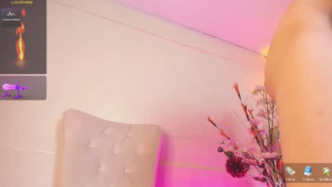 bella_houston online show from October 5, 11:26 pm