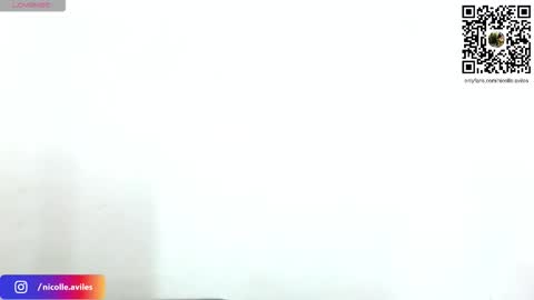 Nicolle Aviles online show from November 26, 1:41 am