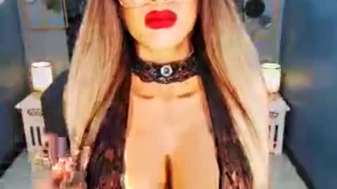 Loraine Cruz online show from June 18, 8:37 am