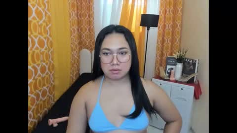BABY LEXIE online show from May 9, 7:15 am