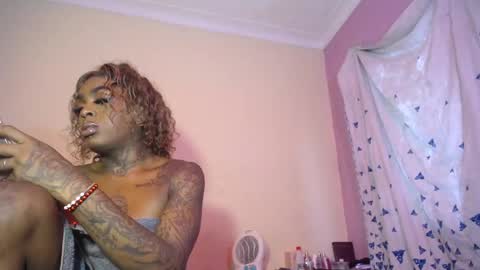 butterfly_rouse online show from October 26, 7:32 pm