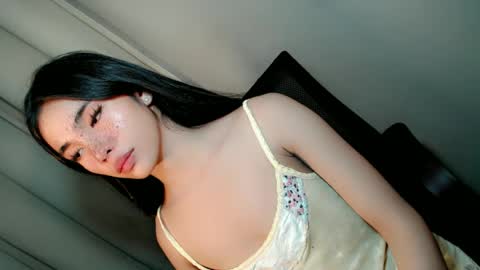 call_me_nina online show from June 23, 12:13 pm