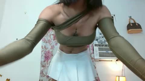 Snapshot of callme_shiel chatting on September 20, 4:23 pm shiela online show from September 20, 4:23 pm